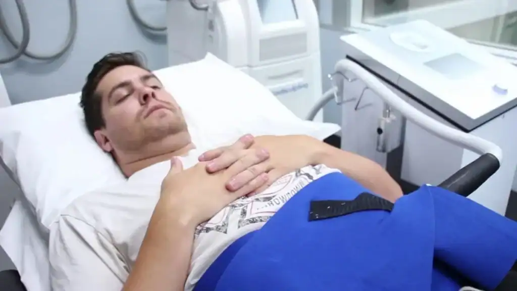 Transforming Bodies: Celebrity Success Stories and the Truth Behind Body Contouring 2 Image of male having body contouring Hemel Hempstead treatment